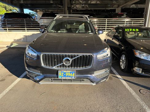 Used 2019 Volvo XC90 T6 Momentum w/ Advanced Package AWD/4WD image 2