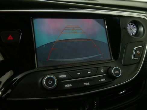 Used 2017 Buick Envision Essence AWD/4WD image 27