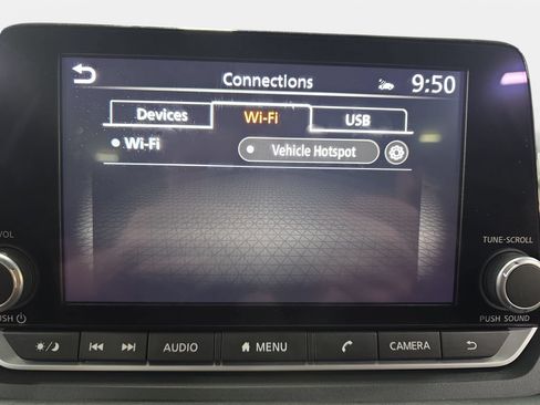 Used 2024 Nissan Rogue SV w/ SV Premium Package FWD image 22