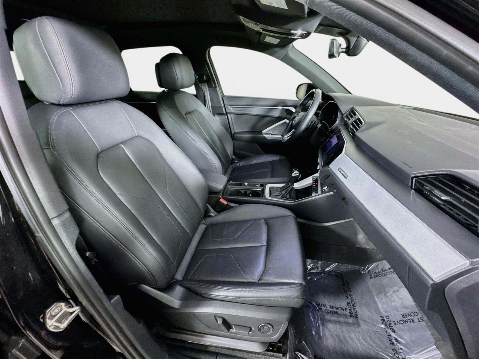 Used 2021 Audi Q3 2.0T Premium w/ Convenience Package AWD/4WD image 29