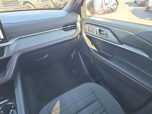 Certified 2025 Ford Explorer ST-Line w/ Premium Package image 10