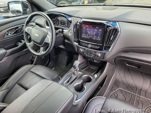 Used 2023 Chevrolet Traverse Premier w/ LPO, Floor Liner Package AWD/4WD image 26