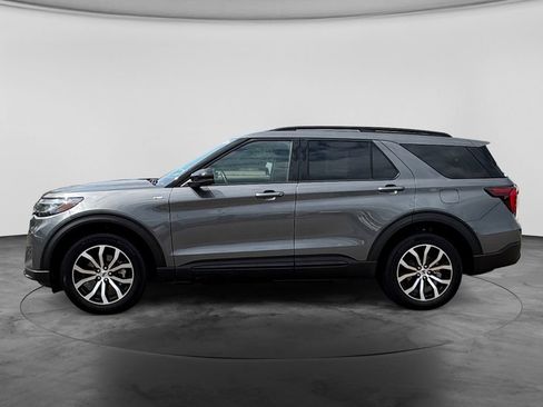 Used 2025 Ford Explorer ST-Line AWD/4WD image 6