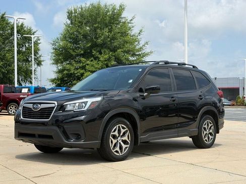 Used 2019 Subaru Forester Premium AWD/4WD image 8