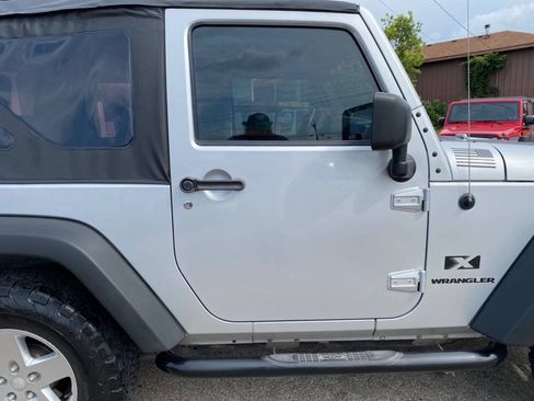 Used 2009 Jeep Wrangler X AWD/4WD image 39