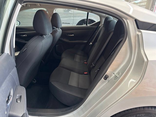 Used 2023 Nissan Sentra SV FWD image 35