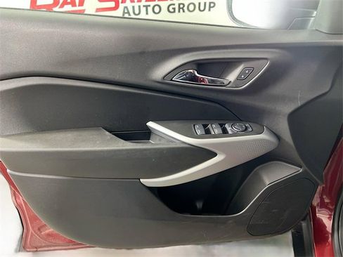 Used 2024 Chevrolet Trax LS image 28