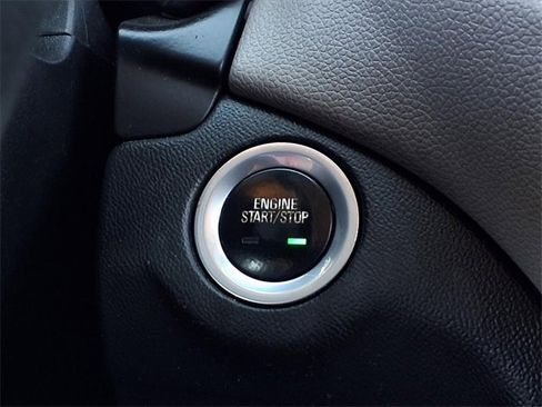 Used 2020 Chevrolet Equinox LS image 13