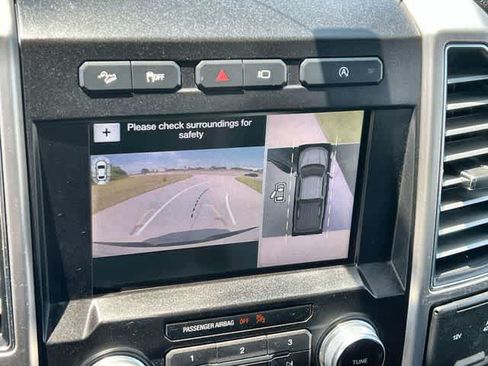 Used 2019 Ford F150 Platinum w/ Equipment Group 701A Luxury AWD/4WD image 26