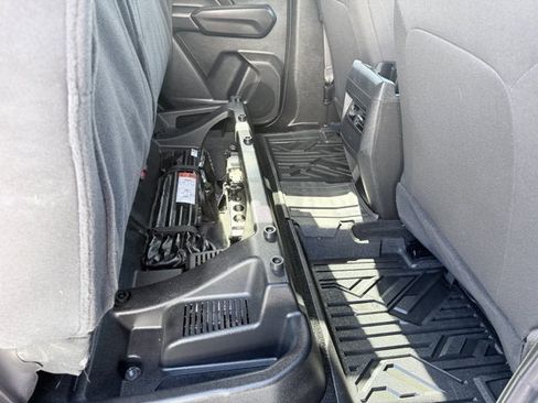 Used 2025 Chevrolet Colorado Trail Boss AWD/4WD image 23