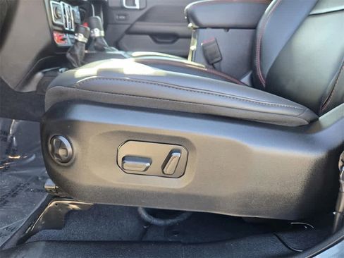 New 2025 Jeep Wrangler Rubicon w/ XTREMEE 35" Tire Package image 13