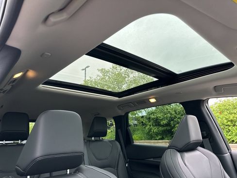 New 2027 INFINITI QX60 Luxe w/ Cargo Package AWD/4WD image 17