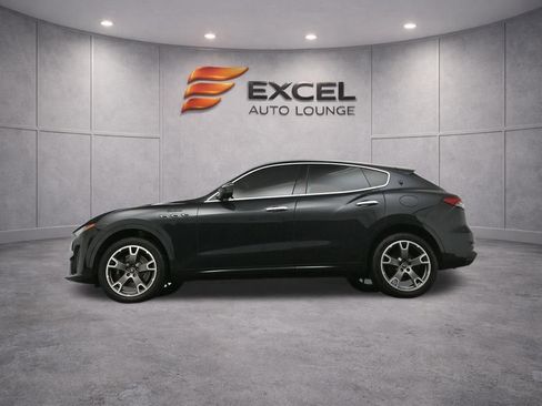 Used 2023 Maserati Levante Modena image 45