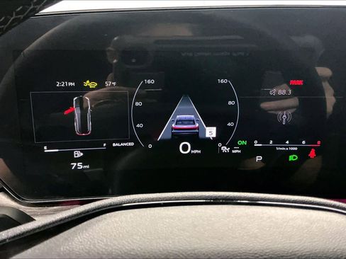 Certified 2025 Audi Q5 Prestige image 23