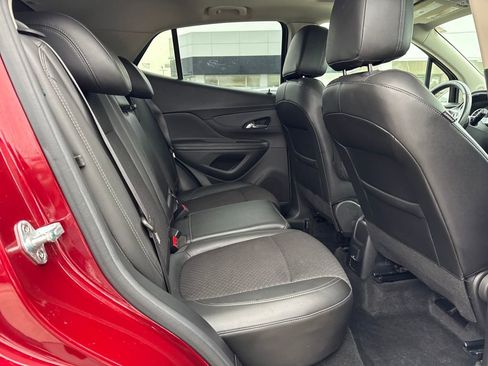 Used 2022 Buick Encore Preferred w/ Safety Package II image 12