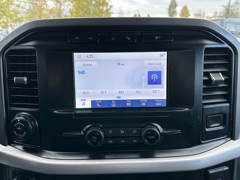 Used 2023 Ford F150 XLT w/ Trailer Tow Package image 26