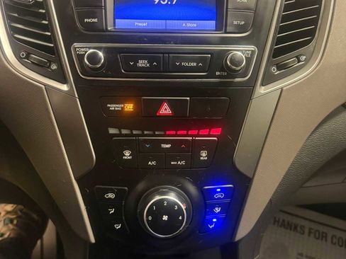 Used 2018 Hyundai Santa Fe Sport FWD image 33