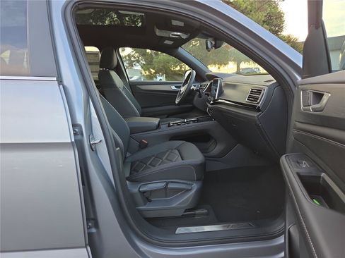 New 2026 Volkswagen Atlas Cross Sport SE AWD/4WD image 24