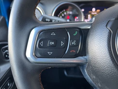 Used 2023 Jeep Wrangler Unlimited Sahara image 29