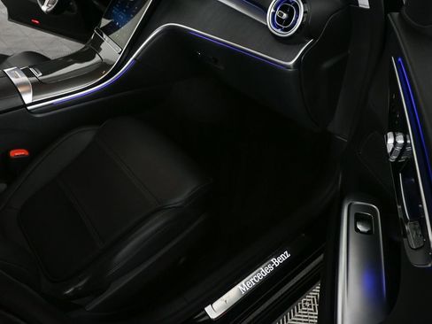 Certified 2022 Mercedes-Benz C 300 Sedan w/ Exclusive Trim Package image 21