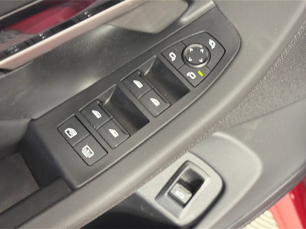 Used 2025 BMW M5 w/ Carbon Package AWD/4WD image 24