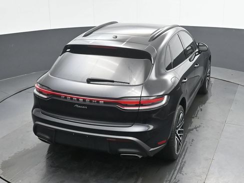 Used 2022 Porsche Macan AWD/4WD image 29