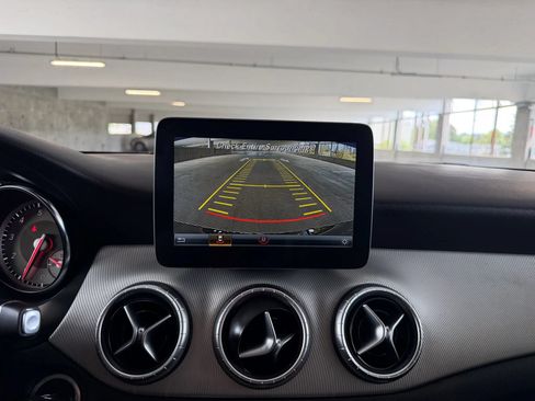 Used 2015 Mercedes-Benz CLA 250 image 34