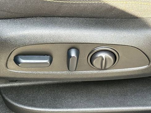 Used 2024 Chevrolet Equinox LT AWD/4WD image 40