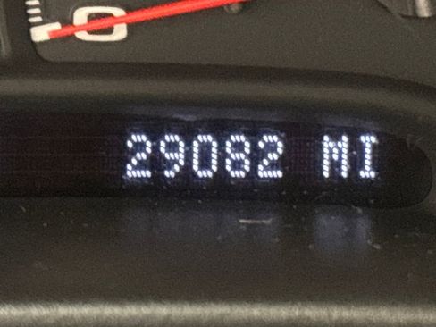 Used 2001 Chevrolet Corvette Coupe w/ Preferred Equipment Group1 image 16