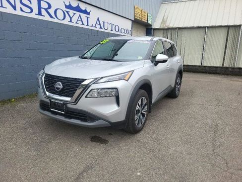 Used 2022 Nissan Rogue SV AWD/4WD image 2