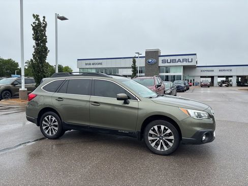 Used 2017 Subaru Outback 2.5i Limited AWD/4WD image 1