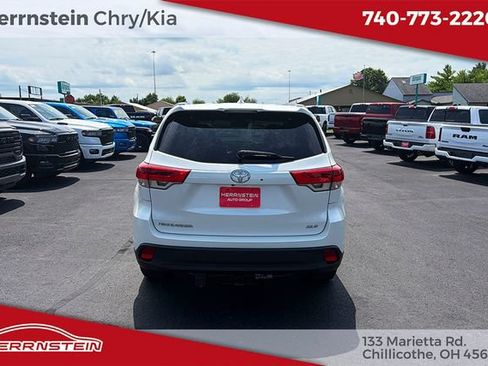 Used 2018 Toyota Highlander XLE FWD image 31
