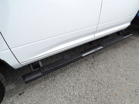Used 2024 RAM 3500 Tradesman w/ Chrome Appearance Group AWD/4WD image 46