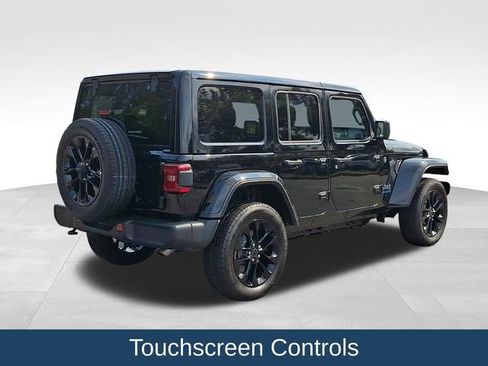 Used 2025 Jeep Wrangler Unlimited Sahara w/ Safety Group AWD/4WD image 7