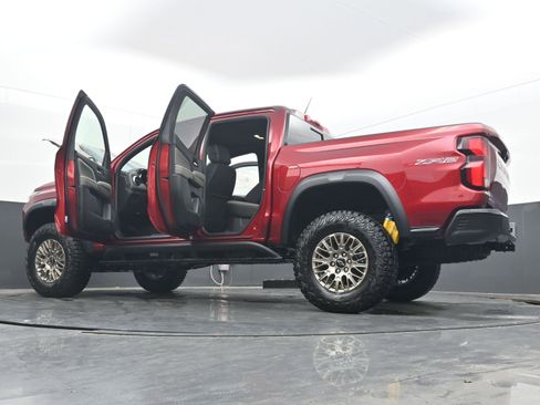 New 2026 Chevrolet Colorado ZR2 w/ Technology Package AWD/4WD image 43