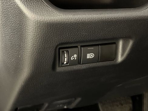 Used 2024 Toyota RAV4 LE image 31