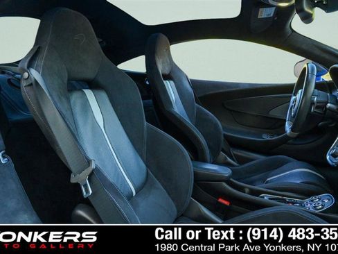 Used 2018 McLaren 570S image 24