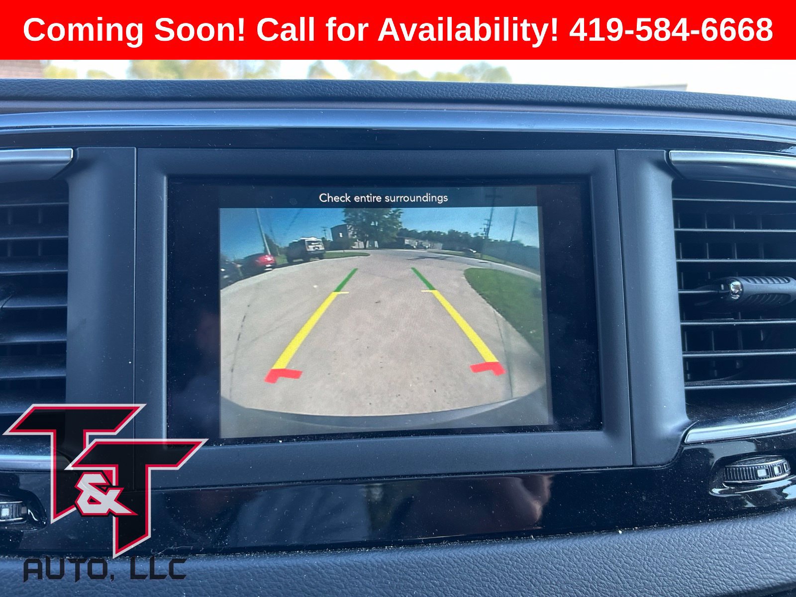 Used 2018 Chrysler Pacifica Touring-L FWD image 13