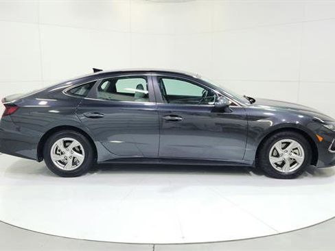 Used 2022 Hyundai Sonata SE image 9
