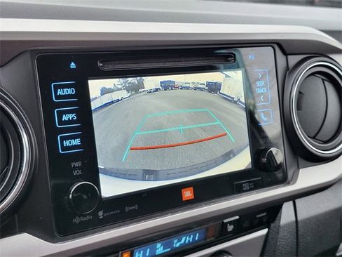 Used 2017 Toyota Tacoma Limited w/ Tow Package image 22