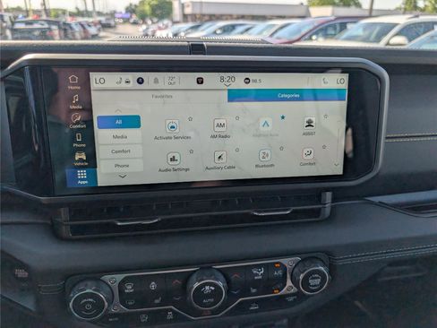 Used 2025 Jeep Gladiator Sport AWD/4WD image 26