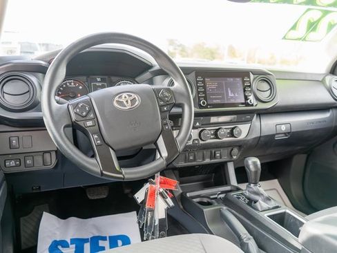 Used 2022 Toyota Tacoma SR image 12