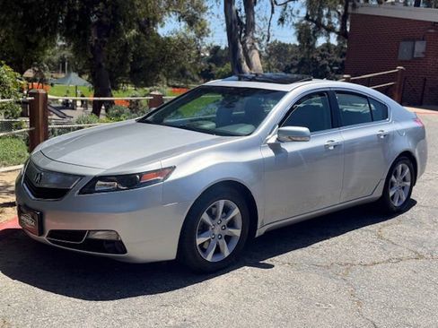 Used 2013 Acura TL w/ Technology Package FWD image 4