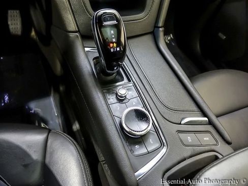 Certified 2024 Cadillac XT5 Premium Luxury w/ LPO, Floor Liner Package image 17