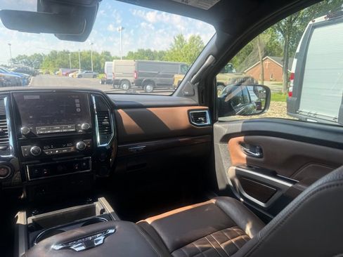 Used 2024 Nissan Titan Platinum Reserve w/ Moonroof Package RWD image 40