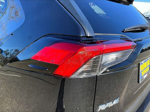 Used 2023 Toyota RAV4 LE image 28