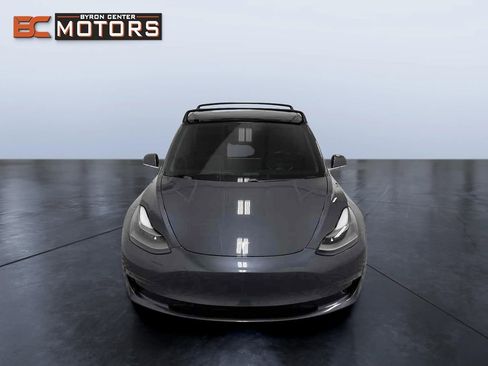 Used 2018 Tesla Model 3 Performance image 8