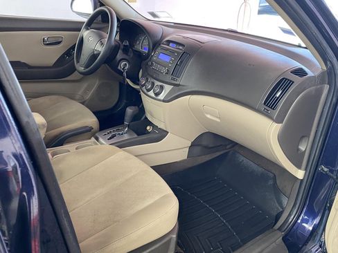 Used 2010 Hyundai Elantra GLS FWD image 8