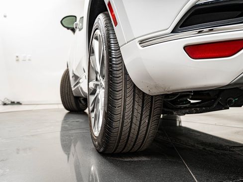 Used 2023 Buick Envision Avenir image 43