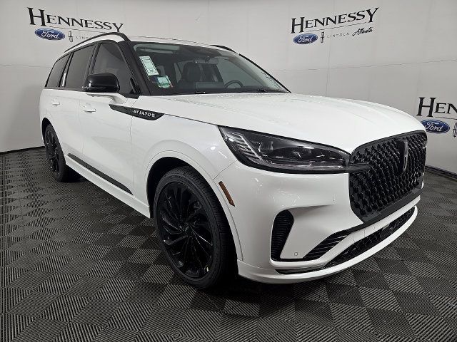 Used 2026 Lincoln Aviator Reserve AWD/4WD image 4